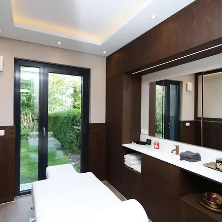 Appartamento Schmidt - Strandhaus Direkt Am Mit Sauna, Sport Und Duenengarten - Komfort Rostock